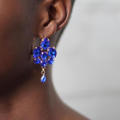 Small Dangling Blue Fashion Earrings